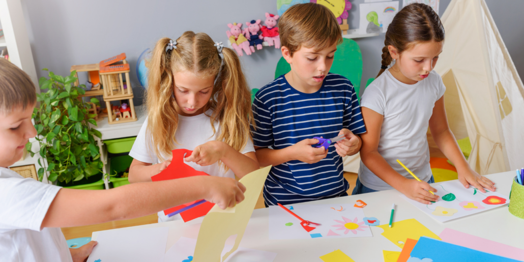 kids making crafts