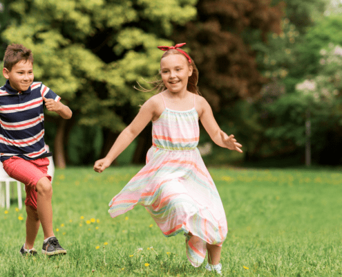 children playing tag